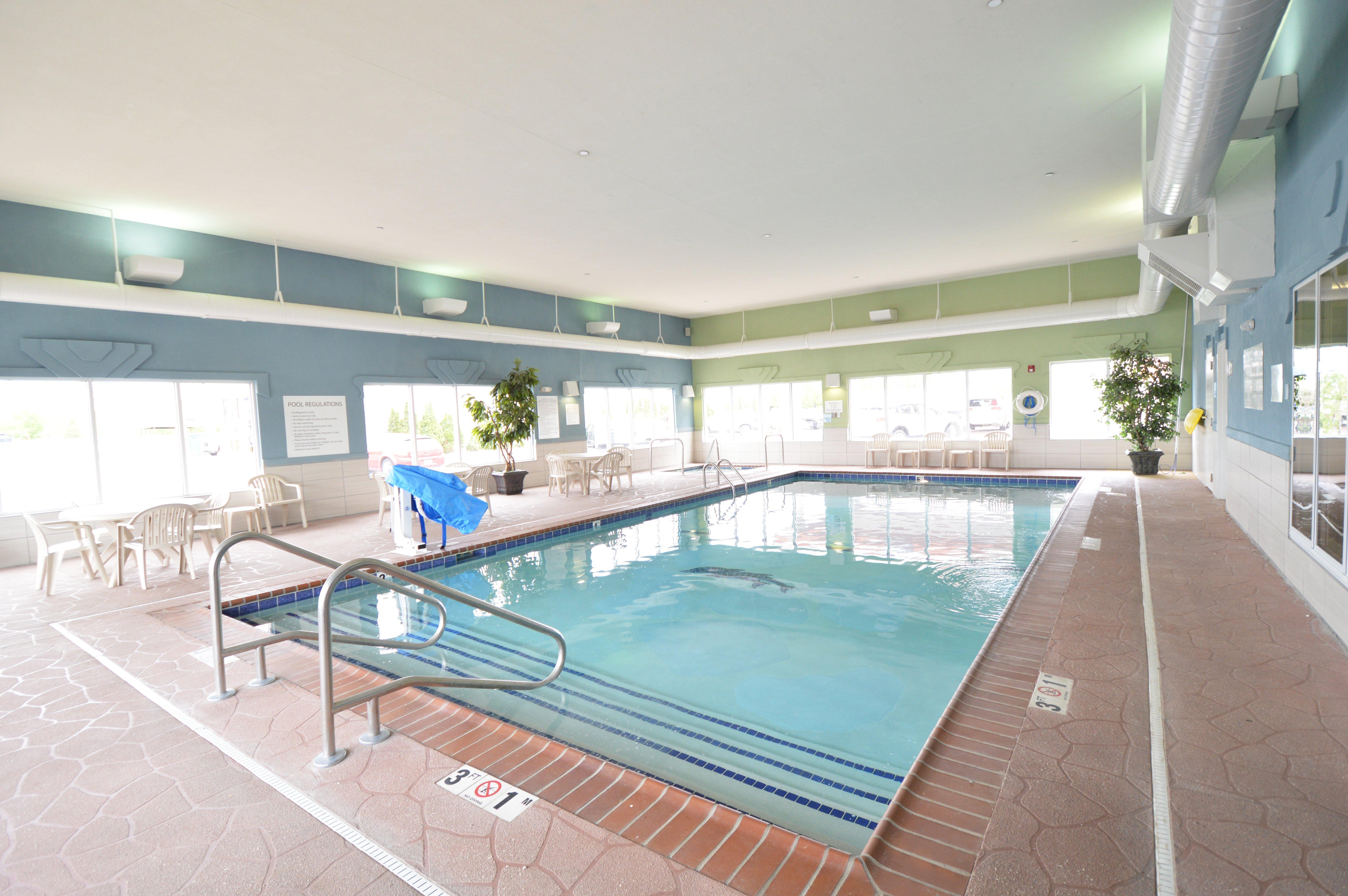 Holiday Inn Express Toledo-Oregon By Ihg Exterior photo
