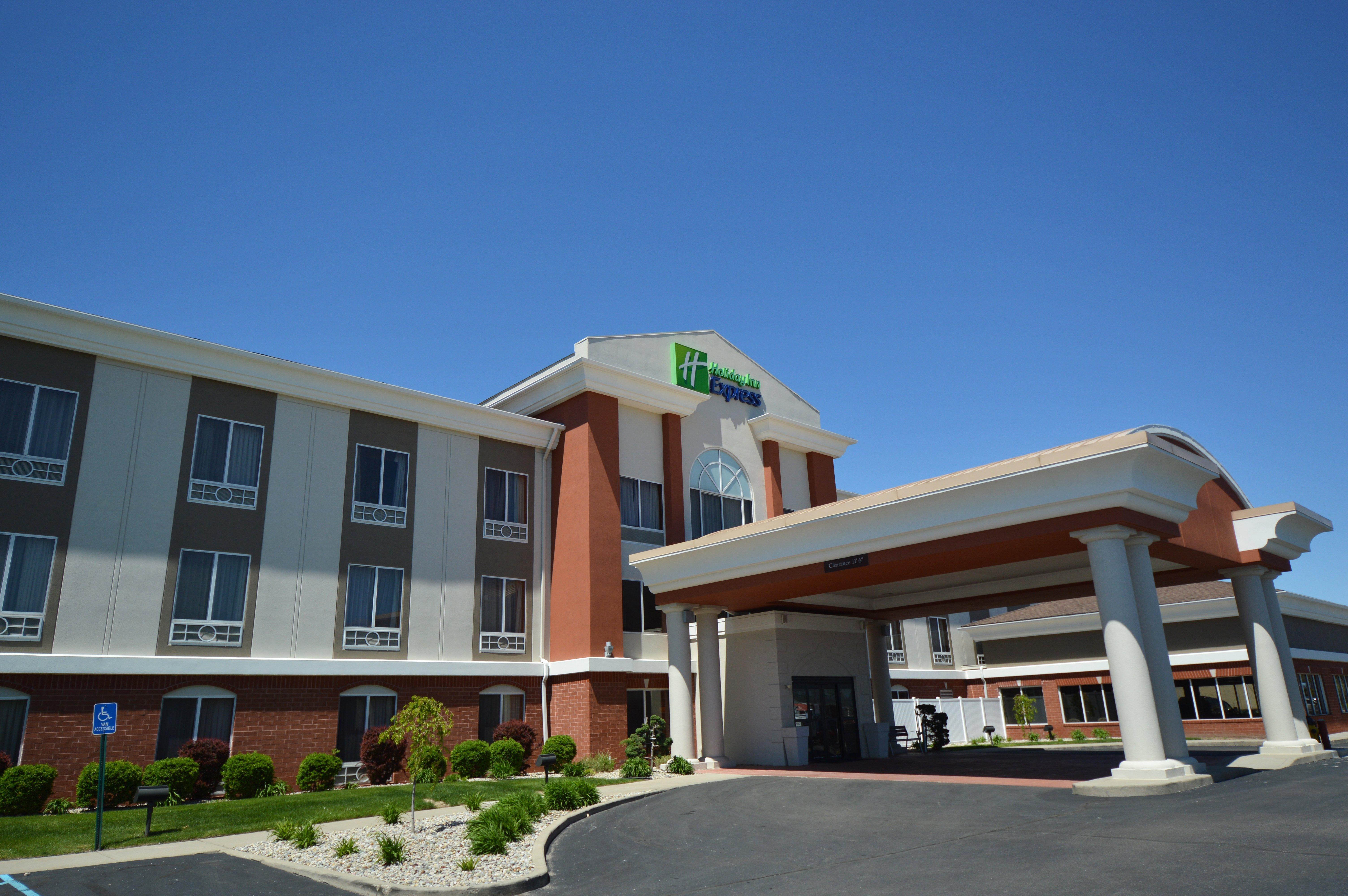 Holiday Inn Express Toledo-Oregon By Ihg Exterior photo