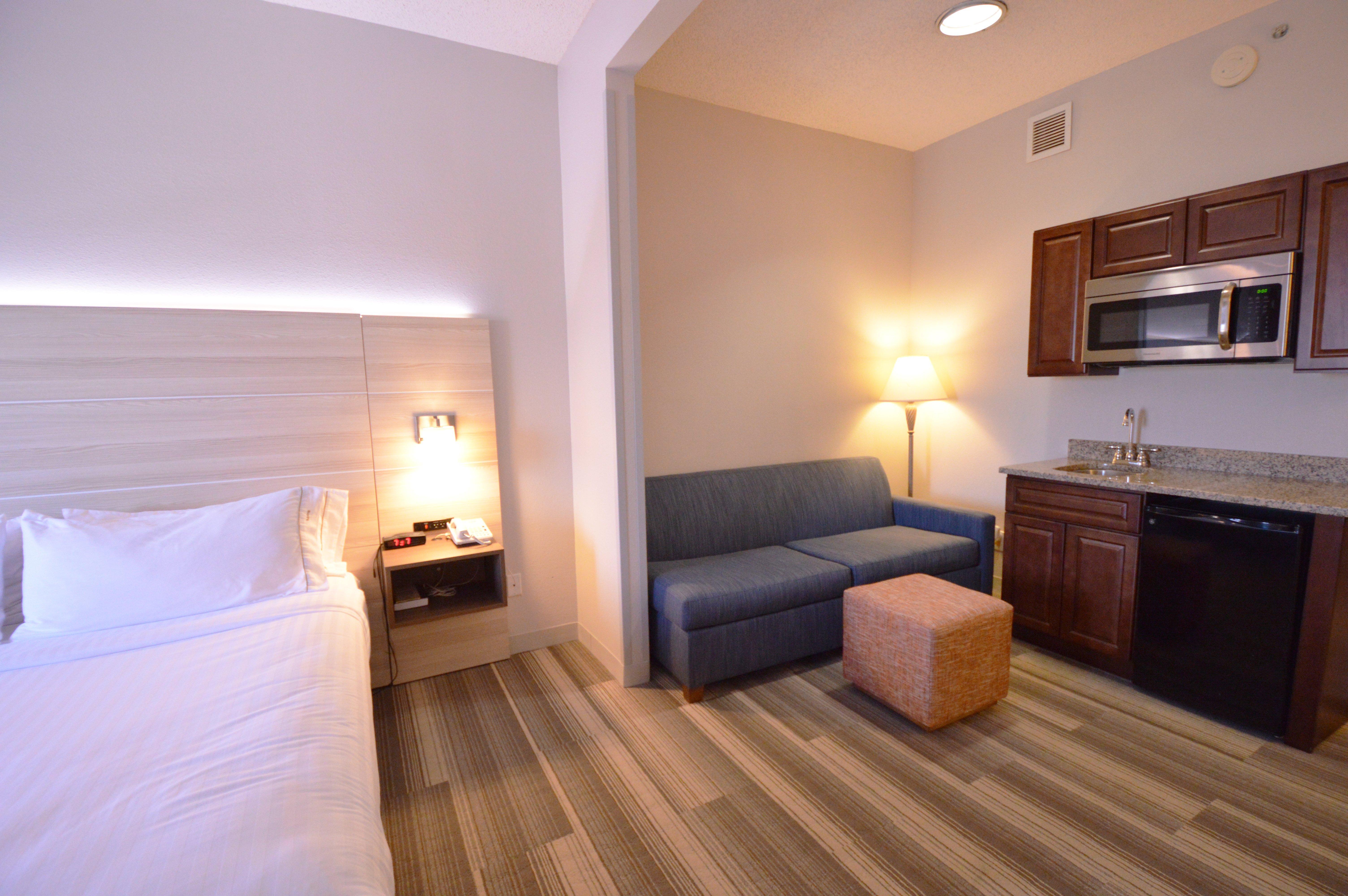 Holiday Inn Express Toledo-Oregon By Ihg Exterior photo