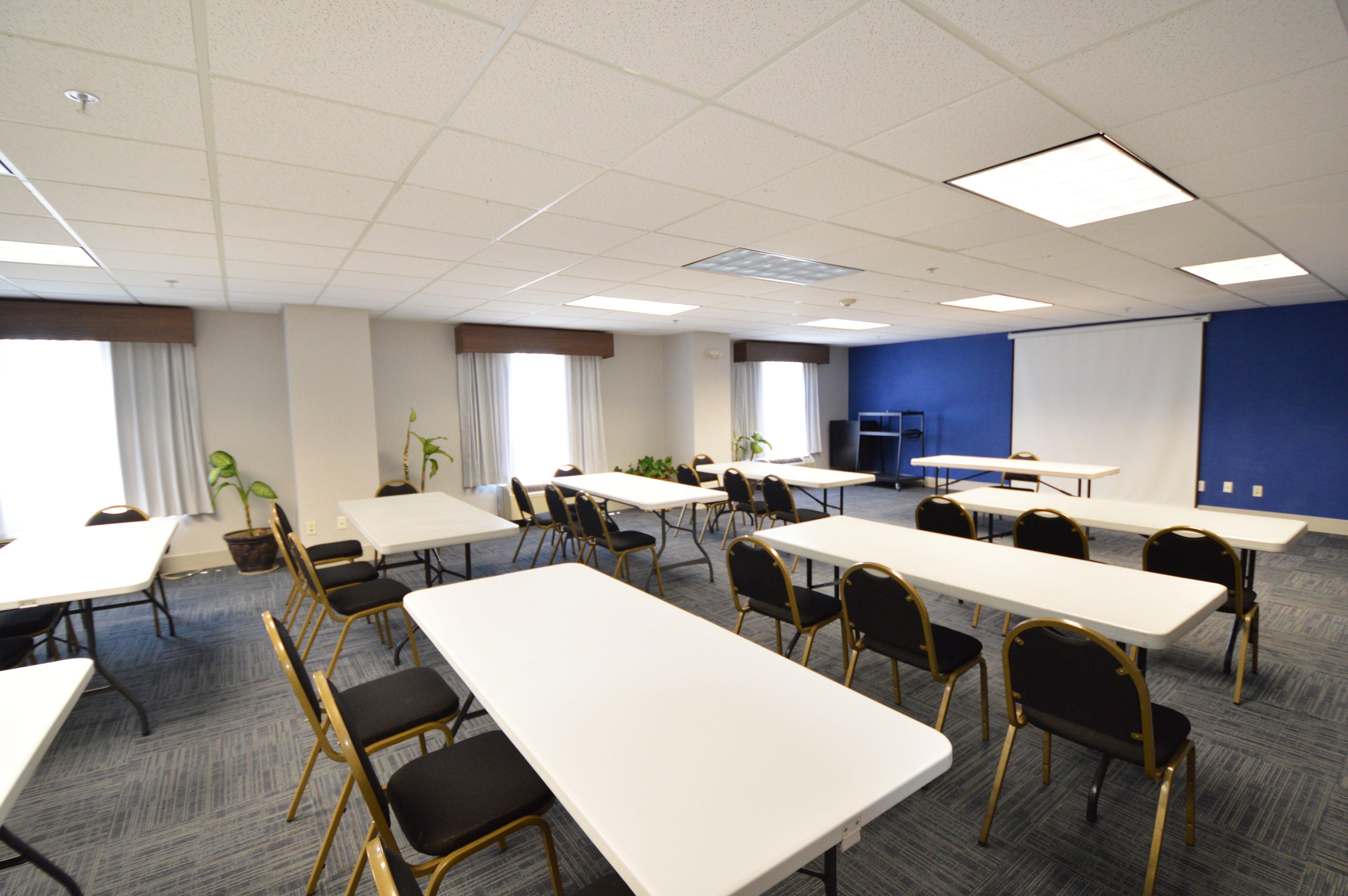 Holiday Inn Express Toledo-Oregon By Ihg Exterior photo