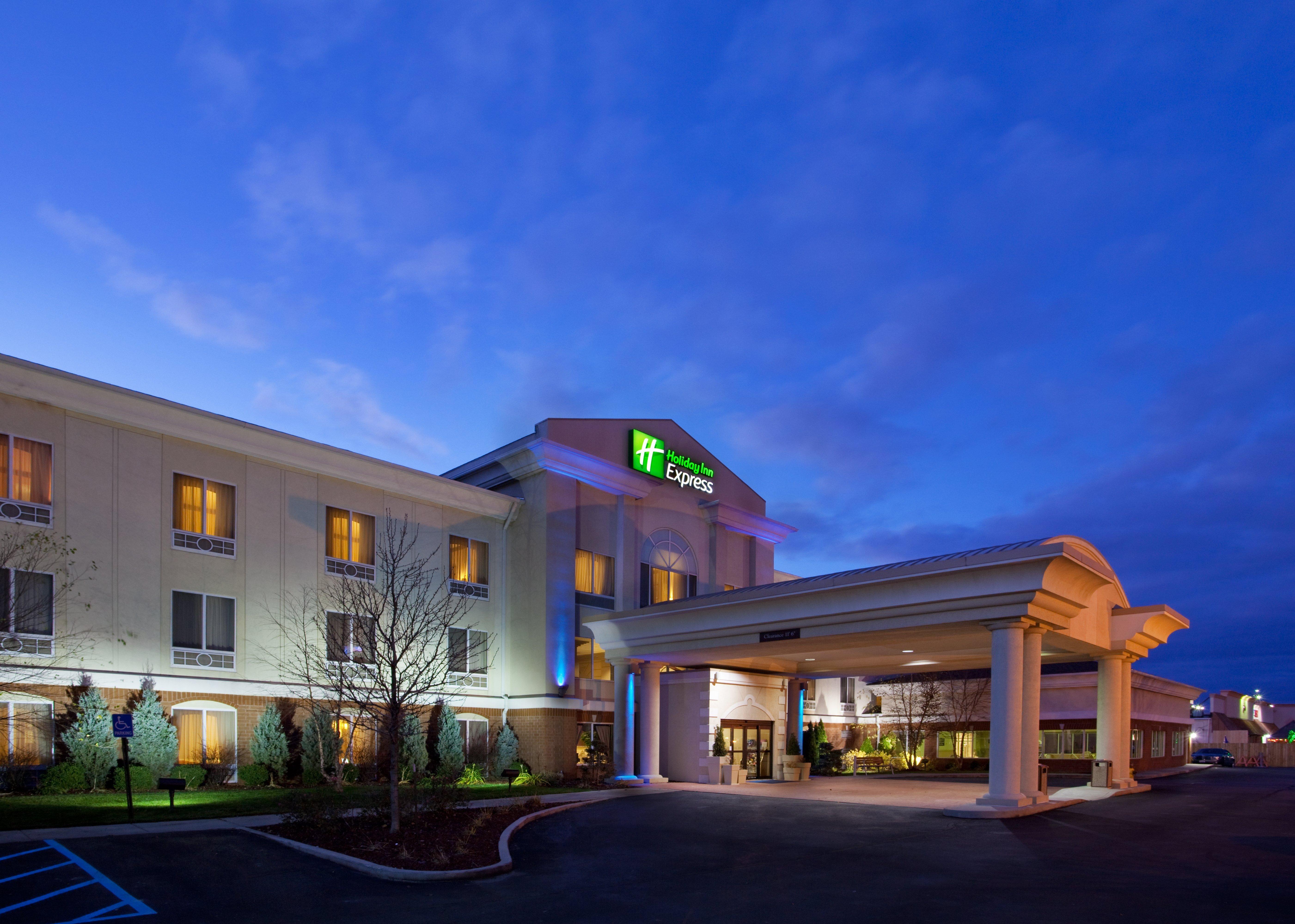 Holiday Inn Express Toledo-Oregon By Ihg Exterior photo