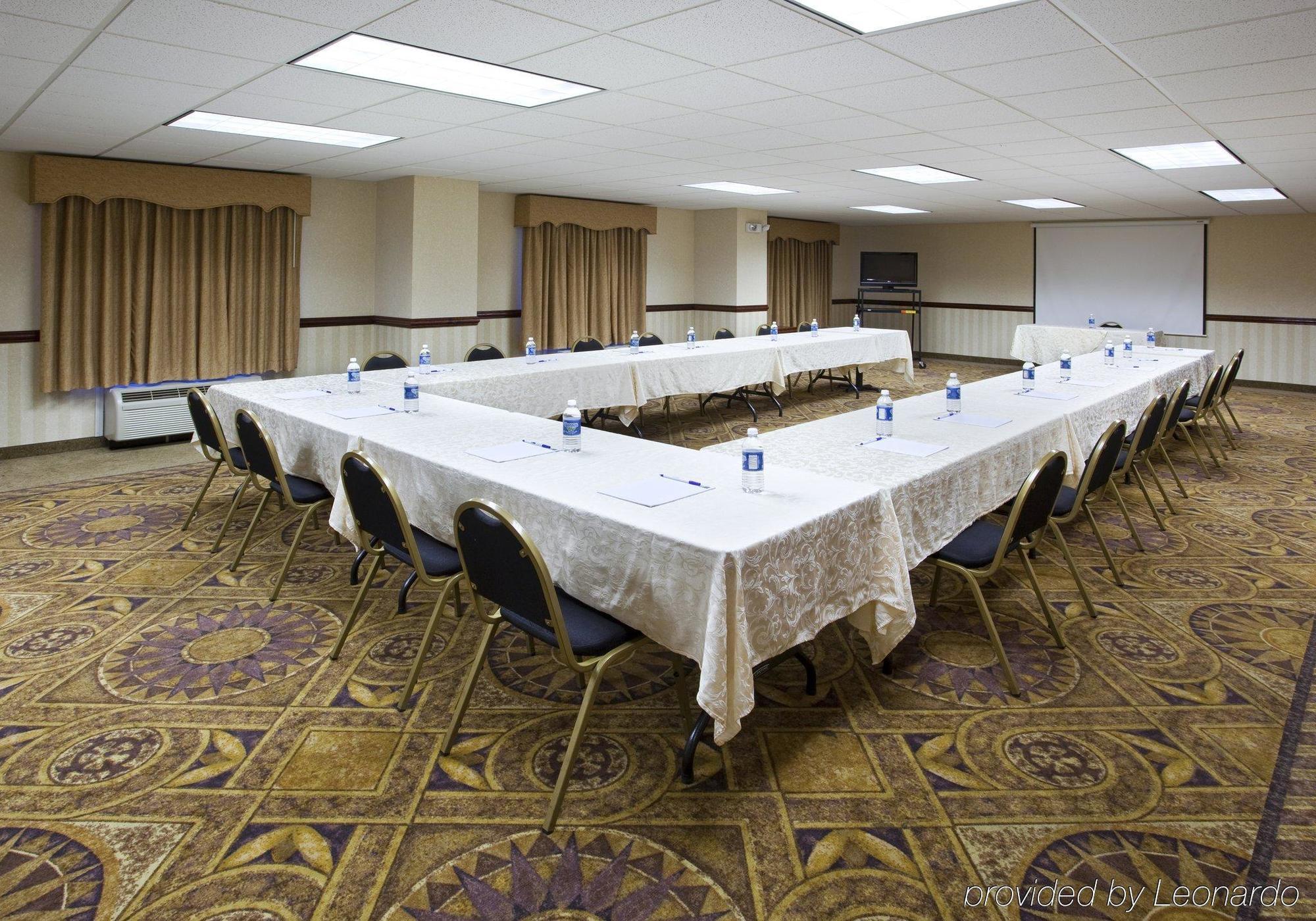 Holiday Inn Express Toledo-Oregon By Ihg Exterior photo